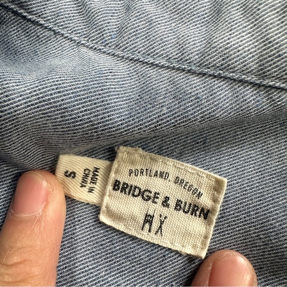 Bridge & Burn Women’s Button Down Shirt Top Longsleeve in Pale Blue Fleck Size S - Picture 11 of 14